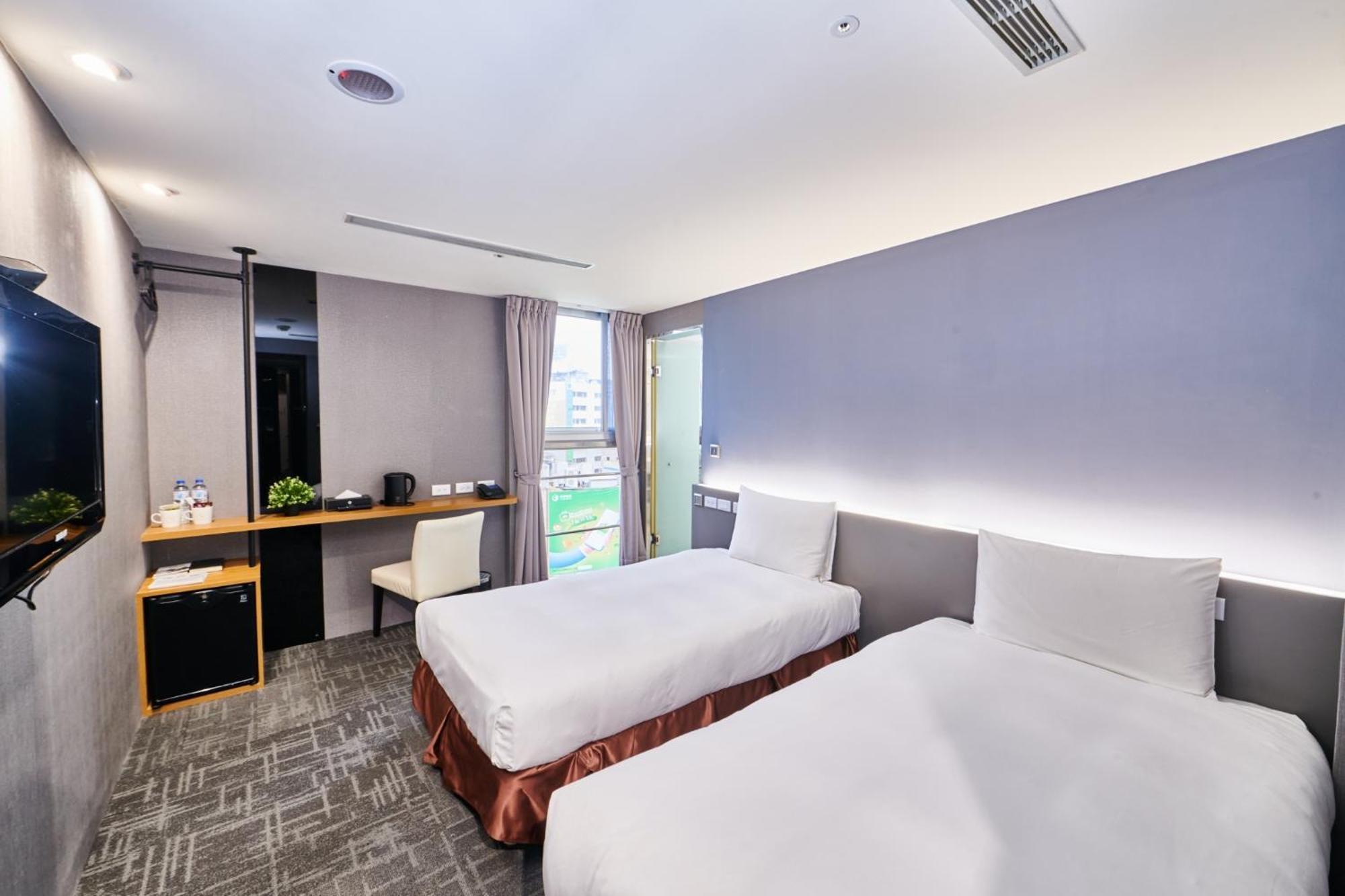 Hotel Leisure 台中輕行旅 Exterior foto